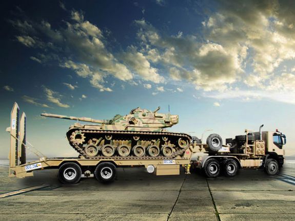 Cette semi-remorque de grand tonnage est destin&eacute;e au transport &agrave; usage sp&eacute;cifique et hors de commun tel que les chars militaires ou les engins tr