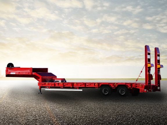 La semi-remorque porte-engins l&eacute;ger surbaiss&eacute; &agrave; 2 essieux COMET est con&ccedil;ue et r&eacute;alis&eacute;e pour le transport de divers types de 