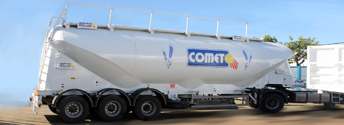 La semi-remorque citerne &agrave; semoule COMET est parfaitement adapt&eacute;e au transport de produits en vrac en &eacute;tat granul&eacute; (farine, semoule, caf&e
